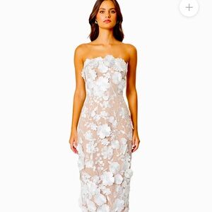 Brand new Elliatt rehearsal dinner bridal shower dress with size guide!
